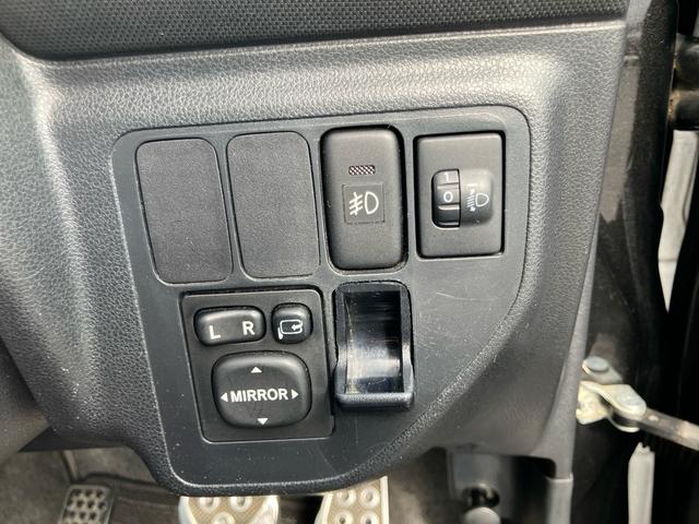 エッセ カスタム 5速MT 社外アルミホイール CD キーレスエントリー 社外エアークリーナー ローダウン(18枚目)