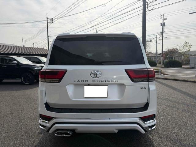 ランドクルーザー ZX 4WD 全周囲カメラ クリアランスソナー オートクルーズコントロール レーンアシスト パワーシート 衝突被害軽減システム サンルーフ オートマチックハイビーム オートライト LEDヘッドランプ(4枚目)