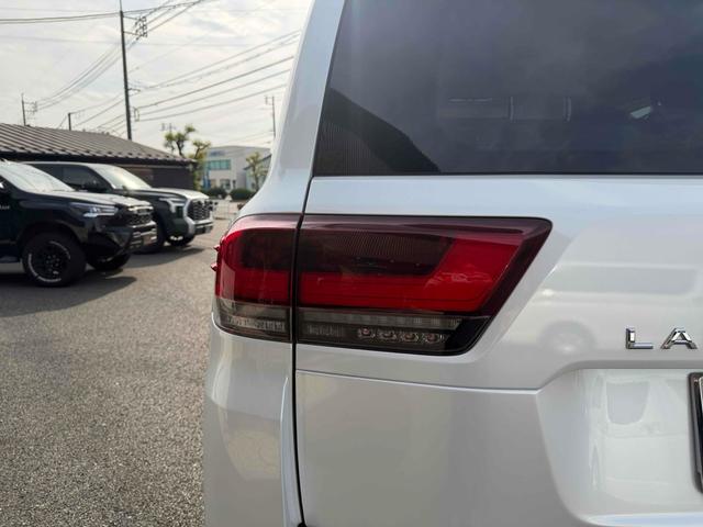 ランドクルーザー ZX 4WD 全周囲カメラ クリアランスソナー オートクルーズコントロール レーンアシスト パワーシート 衝突被害軽減システム サンルーフ オートマチックハイビーム オートライト LEDヘッドランプ(11枚目)