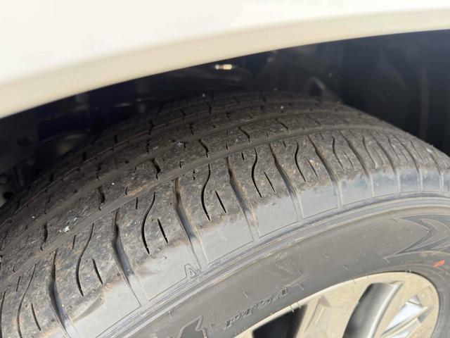 ランドクルーザー ZX 4WD 全周囲カメラ クリアランスソナー オートクルーズコントロール レーンアシスト パワーシート 衝突被害軽減システム サンルーフ オートマチックハイビーム オートライト LEDヘッドランプ(19枚目)