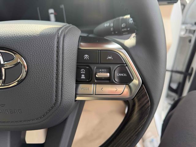 ランドクルーザー ZX 4WD 全周囲カメラ クリアランスソナー オートクルーズコントロール レーンアシスト パワーシート 衝突被害軽減システム サンルーフ オートマチックハイビーム オートライト LEDヘッドランプ(27枚目)