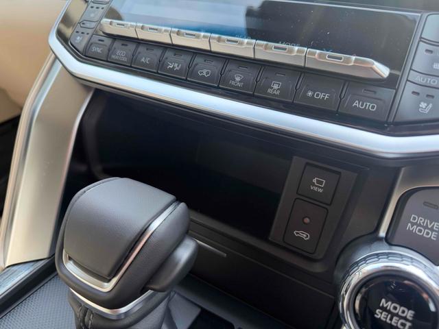 ランドクルーザー ZX 4WD 全周囲カメラ クリアランスソナー オートクルーズコントロール レーンアシスト パワーシート 衝突被害軽減システム サンルーフ オートマチックハイビーム オートライト LEDヘッドランプ(33枚目)