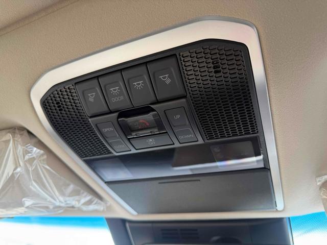 ランドクルーザー ZX 4WD 全周囲カメラ クリアランスソナー オートクルーズコントロール レーンアシスト パワーシート 衝突被害軽減システム サンルーフ オートマチックハイビーム オートライト LEDヘッドランプ(37枚目)