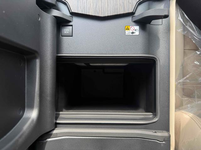 ランドクルーザー ZX 4WD 全周囲カメラ クリアランスソナー オートクルーズコントロール レーンアシスト パワーシート 衝突被害軽減システム サンルーフ オートマチックハイビーム オートライト LEDヘッドランプ(43枚目)