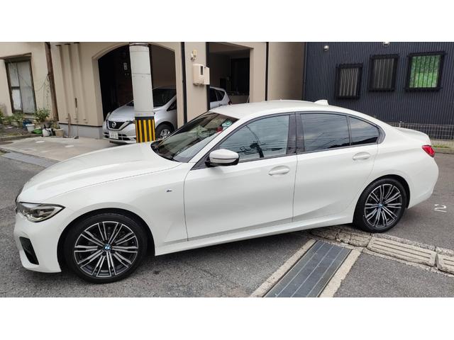 ３シリーズ ３２０ｉ　Ｍスポーツ　１オーナー車両　インテリジェントセーフティ　レーダークルーズコントロール　革シート　ブラインドスポット　パドルシフト　アンビエントライト　パワートランク　全方位カメラ　前後ドラレコ　スペアキー（9枚目）