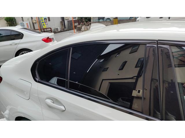 ３シリーズ ３２０ｉ　Ｍスポーツ　１オーナー車両　インテリジェントセーフティ　レーダークルーズコントロール　革シート　ブラインドスポット　パドルシフト　アンビエントライト　パワートランク　全方位カメラ　前後ドラレコ　スペアキー（27枚目）