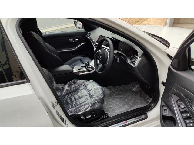 ３シリーズ ３２０ｉ　Ｍスポーツ　１オーナー車両　インテリジェントセーフティ　レーダークルーズコントロール　革シート　ブラインドスポット　パドルシフト　アンビエントライト　パワートランク　全方位カメラ　前後ドラレコ　スペアキー（44枚目）
