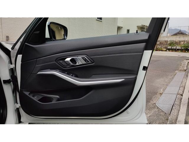 ３シリーズ ３２０ｉ　Ｍスポーツ　１オーナー車両　インテリジェントセーフティ　レーダークルーズコントロール　革シート　ブラインドスポット　パドルシフト　アンビエントライト　パワートランク　全方位カメラ　前後ドラレコ　スペアキー（68枚目）