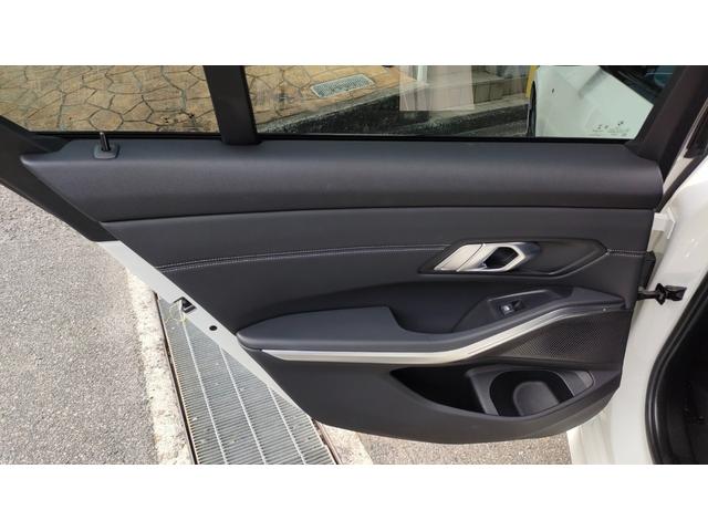３シリーズ ３２０ｉ　Ｍスポーツ　１オーナー車両　インテリジェントセーフティ　レーダークルーズコントロール　革シート　ブラインドスポット　パドルシフト　アンビエントライト　パワートランク　全方位カメラ　前後ドラレコ　スペアキー（71枚目）