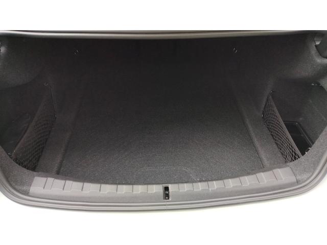 ３シリーズ ３２０ｉ　Ｍスポーツ　１オーナー車両　インテリジェントセーフティ　レーダークルーズコントロール　革シート　ブラインドスポット　パドルシフト　アンビエントライト　パワートランク　全方位カメラ　前後ドラレコ　スペアキー（72枚目）