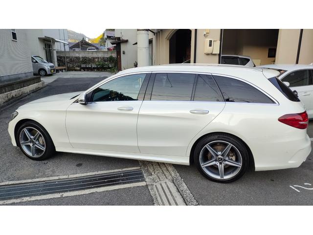 Cクラスステーションワゴン C200 ステーションワゴン スポーツ本革仕様 レーダーセーフティパッケージ ディストロニックプラス 前後ドラレコ 赤革シート ヘッドアップディスプレイ ブラインドスポット パワーバックドア AMG純正18インチ ミシュランタイヤ スペアキー(13枚目)
