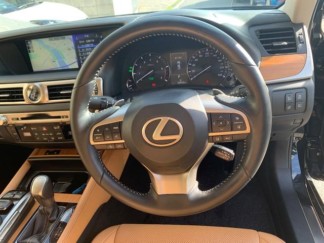GS300h Iパッケージ 3眼LEDヘッドライト&フォグ ブラウン本革シート(11枚目)