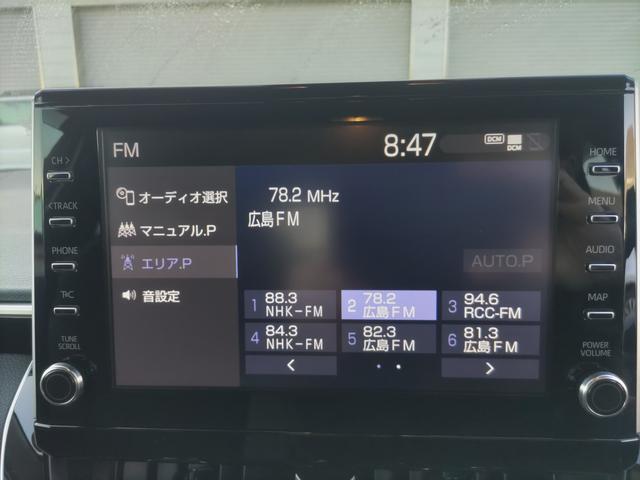 カローラツーリング ハイブリッドＳ　ディスプレイオーディオ　バックカメラ　オートライト　プッシュスタート　オートエアコン　盗難防止システム　電動パーキング　ＵＳＢ電源（7枚目）