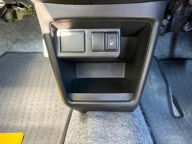 アルト L CD ミュージックプレイヤー接続可 シートヒーター キーレスエントリー ABS 横滑り防止装置 アイドリングストップ エアコン パワーステアリング パワーウィンドウ 運転席・助手席エアバック(8枚目)