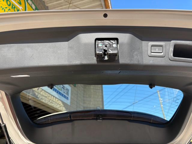 ＣＸ－６０ ２５Ｓ　Ｓパッケージ　衝突被害軽減システム　レーンアシスト　ドライブレコーダー　ナビ　全周囲カメラ　フルセグＴＶ　Ｂｌｕｅｔｏｏｔｈ　ＬＥＤヘッドライト　コーナーセンサー　クルコン　ＡＷ１８インチ　シートヒーター（13枚目）