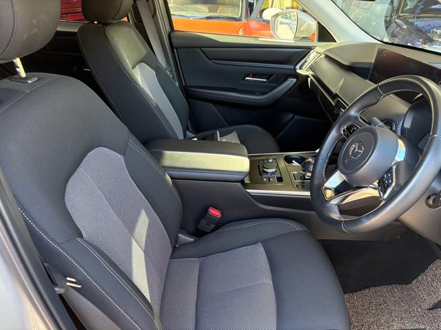 ＣＸ－６０ ２５Ｓ　Ｓパッケージ　衝突被害軽減システム　レーンアシスト　ドライブレコーダー　ナビ　全周囲カメラ　フルセグＴＶ　Ｂｌｕｅｔｏｏｔｈ　ＬＥＤヘッドライト　コーナーセンサー　クルコン　ＡＷ１８インチ　シートヒーター（15枚目）