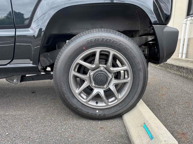 ジムニー ＸＣ　届出済未使用車・禁煙車・　４ＷＤ　クリアランスソナー　オートクルーズコントロール　レーンアシスト　衝突被害軽減システム　オートライト　ＬＥＤヘッドランプ　ヘッドライトウォッシャー　スマートキー　アイドリングストップ（22枚目）