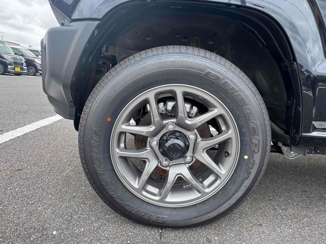 ジムニー ＸＣ　届出済未使用車・禁煙車・　４ＷＤ　クリアランスソナー　オートクルーズコントロール　レーンアシスト　衝突被害軽減システム　オートライト　ＬＥＤヘッドランプ　ヘッドライトウォッシャー　スマートキー　アイドリングストップ（23枚目）