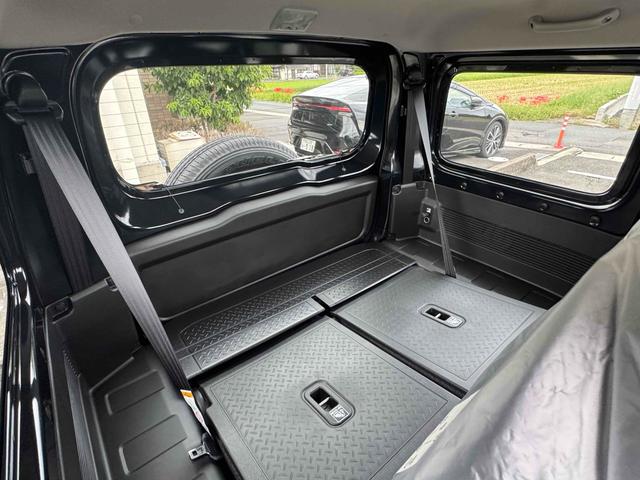 ジムニー ＸＣ　届出済未使用車・禁煙車・　４ＷＤ　クリアランスソナー　オートクルーズコントロール　レーンアシスト　衝突被害軽減システム　オートライト　ＬＥＤヘッドランプ　ヘッドライトウォッシャー　スマートキー　アイドリングストップ（25枚目）