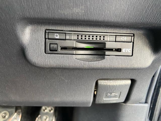 プリウス Sツーリングセレクション 30系後期モデル/車検2年付き/ALPINEビックエックスナビTV/バックカメラ/Bluetooth/コーナーセンサー/ETC/LEDヘッドライト/スマートキー/純正17インチアルミ(24枚目)