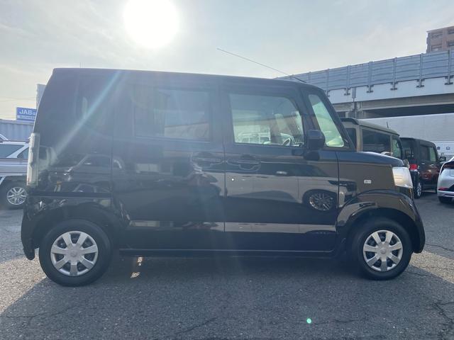 Ｎ－ＢＯＸ Ｇ　車検２年付　４ＷＤ　プッシュスタート　スマートキー　電動格納ミラー　ベンチシート　ＣＶＴ　盗難防止システム　ＡＢＳ　ＥＳＣ　ＣＤ　　衝突安全ボディ　エアコン（6枚目）