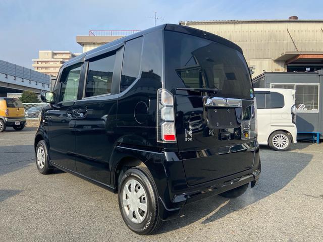 Ｎ－ＢＯＸ Ｇ　車検２年付　４ＷＤ　プッシュスタート　スマートキー　電動格納ミラー　ベンチシート　ＣＶＴ　盗難防止システム　ＡＢＳ　ＥＳＣ　ＣＤ　　衝突安全ボディ　エアコン（9枚目）