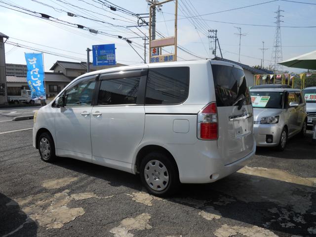 ノア トヨタ ｙｙ ５人乗り荷物積めます の中古車詳細 中古車検索ならkurutown クルタウン