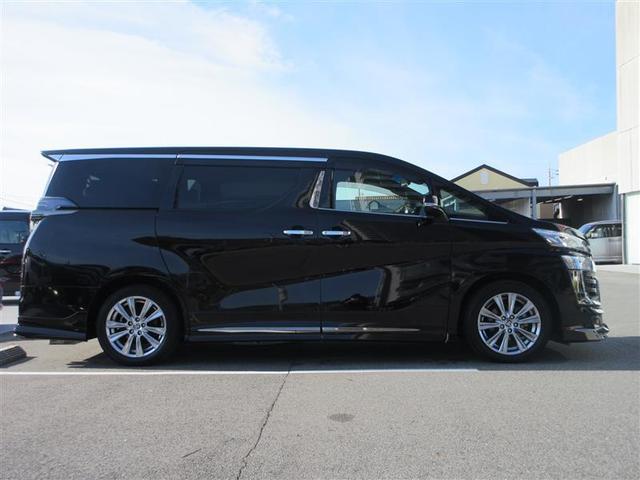 ヴェルファイア ２．５Ｚ　ゴールデンアイズ　フルセグ　メモリーナビ　ＤＶＤ再生　後席モニター　バックカメラ　衝突被害軽減システム　ＥＴＣ　ドラレコ　両側電動スライド　ＬＥＤヘッドランプ　乗車定員７人　３列シート　ワンオーナー　フルエアロ（31枚目）