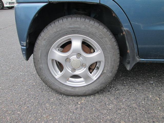 CD 切替式4WD オートマ 社外アルミ エアコン パワステ 集中ロック Wエアバッグ(19枚目)