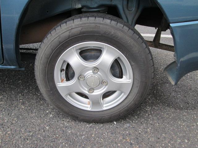 CD 切替式4WD オートマ 社外アルミ エアコン パワステ 集中ロック Wエアバッグ(20枚目)