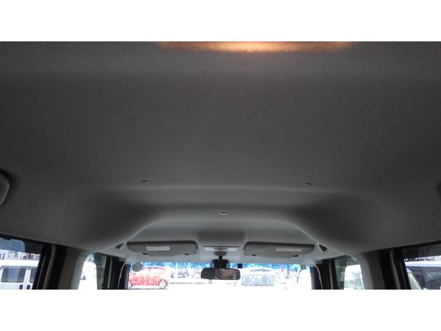 N-BOX G ターボSSパッケージ 4WD ターボ オートエアコン 純正ギャザーズナビ ワンセグ Bluetooth クルーズコントロール 両側パワースライド HID シートヒーター(12枚目)