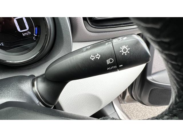 ヤリス ハイブリッドＺ　ワンオーナー／パノラミックビューモニター／前席シートヒーター／ＡＭ　ＦＭラジオ／Ｂｌｕｅｔｏｏｔｈ接続／ＥＴＣビルトインタイプ／ドライブレコーダー前後付き／タイヤパンク修理キット／ＵＳＢポート（21枚目）