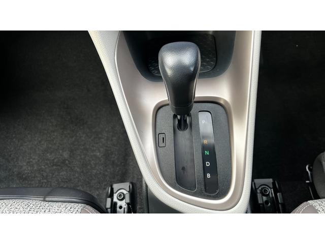 ヤリス ハイブリッドＺ　ワンオーナー／パノラミックビューモニター／前席シートヒーター／ＡＭ　ＦＭラジオ／Ｂｌｕｅｔｏｏｔｈ接続／ＥＴＣビルトインタイプ／ドライブレコーダー前後付き／タイヤパンク修理キット／ＵＳＢポート（25枚目）