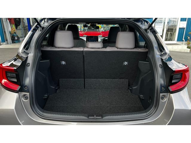 ヤリス ハイブリッドＺ　ワンオーナー／パノラミックビューモニター／前席シートヒーター／ＡＭ　ＦＭラジオ／Ｂｌｕｅｔｏｏｔｈ接続／ＥＴＣビルトインタイプ／ドライブレコーダー前後付き／タイヤパンク修理キット／ＵＳＢポート（30枚目）