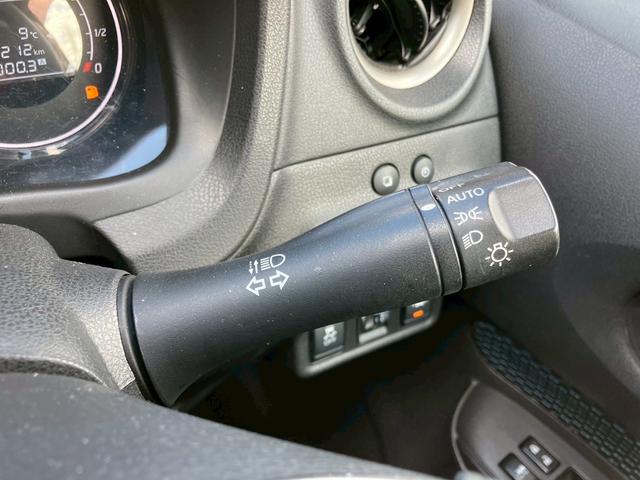 ノート Ｘ　ＤＩＧ－Ｓ　全周囲カメラ　ナビ　ＴＶ　クリアランスソナー　レーンアシスト　衝突被害軽減システム　オートライト　スマートキー　アイドリングストップ　電動格納ミラー　ＣＶＴ　盗難防止システム　衝突安全ボディ　ＡＢＳ（10枚目）