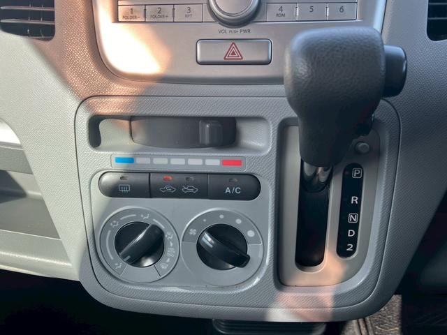 ワゴンＲ ＦＸリミテッド　スマートキー　電動格納ミラー　ベンチシート　ＡＴ　盗難防止システム　アルミホイール　衝突安全ボディ　エアコン　パワーステアリング　パワーウィンドウ（5枚目）
