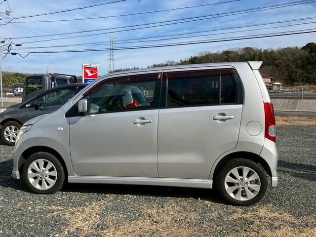 ワゴンＲ ＦＸリミテッド　スマートキー　電動格納ミラー　ベンチシート　ＡＴ　盗難防止システム　アルミホイール　衝突安全ボディ　エアコン　パワーステアリング　パワーウィンドウ（17枚目）