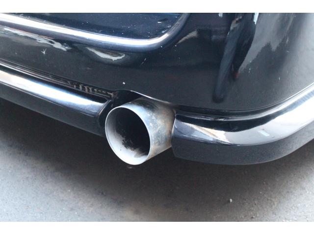 ハイエースワゴン 　フルエアロ　ワイパーガード　リアウイング　オーバーフェンダー　深リムホイール　ラウンジ仕様　ベットキット　ウッドハンドル　ディーゼルターボ　ナビ　ＥＴＣ　ワイドスライドヒンジ（30枚目）