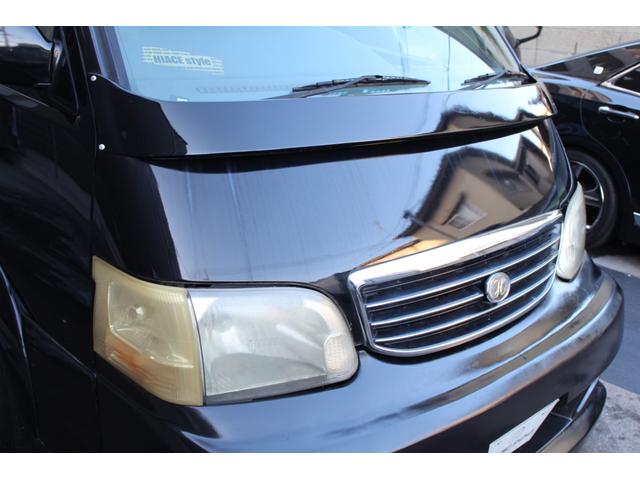 ハイエースワゴン 　フルエアロ　ワイパーガード　リアウイング　オーバーフェンダー　深リムホイール　ラウンジ仕様　ベットキット　ウッドハンドル　ディーゼルターボ　ナビ　ＥＴＣ　ワイドスライドヒンジ（36枚目）