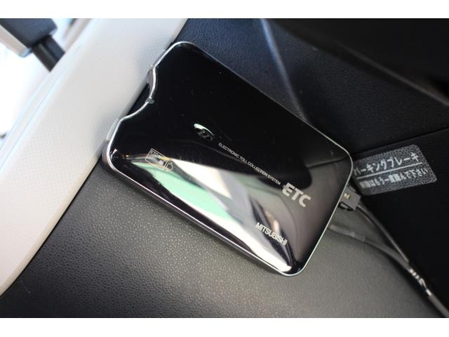 ミラココア カスタムＸ　リミテッド　下取り車　ナビ　ＥＴＣ　ブル―トゥース対応　ＤＶＤ　ＣＤ　チェッカーマット　バイザー　バックカメラ（31枚目）
