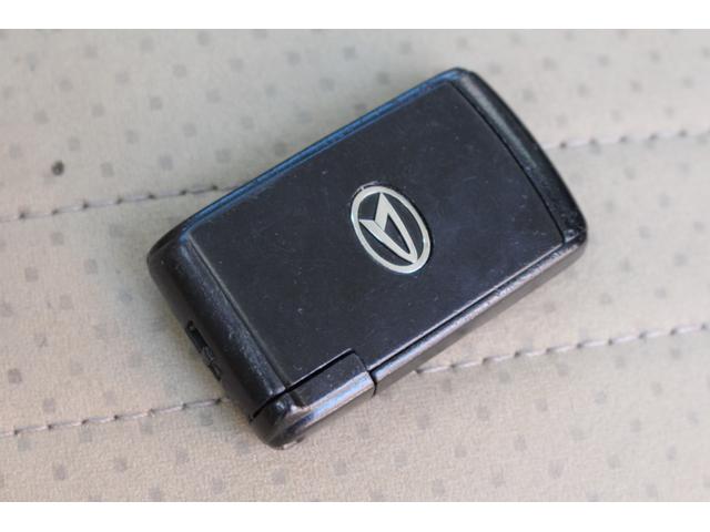 ミラココア カスタムＸ　リミテッド　下取り車　ナビ　ＥＴＣ　ブル―トゥース対応　ＤＶＤ　ＣＤ　チェッカーマット　バイザー　バックカメラ（32枚目）