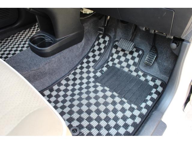 ミラココア カスタムＸ　リミテッド　下取り車　ナビ　ＥＴＣ　ブル―トゥース対応　ＤＶＤ　ＣＤ　チェッカーマット　バイザー　バックカメラ（36枚目）