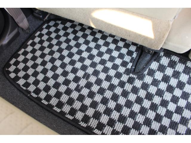 ミラココア カスタムＸ　リミテッド　下取り車　ナビ　ＥＴＣ　ブル―トゥース対応　ＤＶＤ　ＣＤ　チェッカーマット　バイザー　バックカメラ（51枚目）