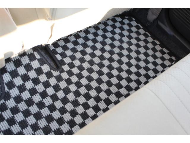 ミラココア カスタムＸ　リミテッド　下取り車　ナビ　ＥＴＣ　ブル―トゥース対応　ＤＶＤ　ＣＤ　チェッカーマット　バイザー　バックカメラ（52枚目）