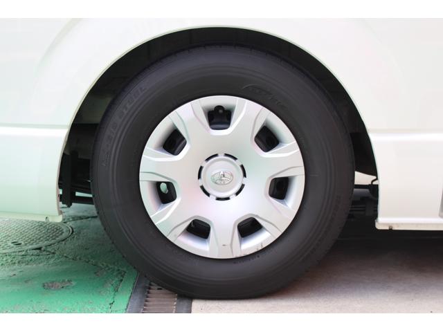 ハイエースバン スーパーGL 50TH アニバーサリーリミテッド フルセグナビ ETC ブルートゥース接続 ETC ハーフレザー ウッドハンドル リアスピーカー 100Vコンセント ドラレコ TRDフロントスポイラー 2.5インチローダウン バックカメラ(6枚目)