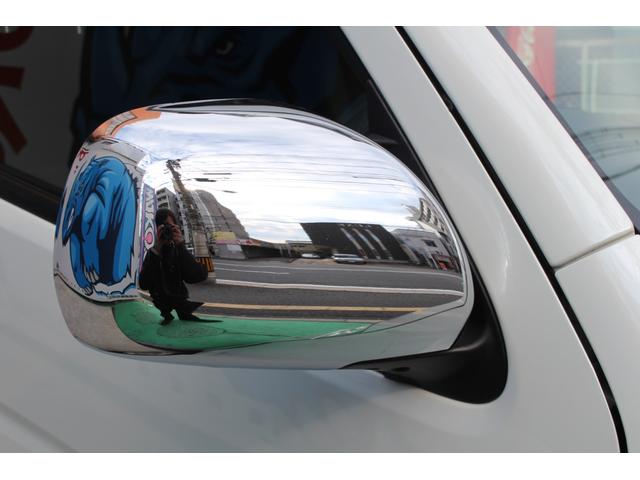 ハイエースバン スーパーGL 50TH アニバーサリーリミテッド フルセグナビ ETC ブルートゥース接続 ETC ハーフレザー ウッドハンドル リアスピーカー 100Vコンセント ドラレコ TRDフロントスポイラー 2.5インチローダウン バックカメラ(26枚目)