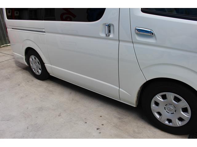 ハイエースバン スーパーGL 50TH アニバーサリーリミテッド フルセグナビ ETC ブルートゥース接続 ETC ハーフレザー ウッドハンドル リアスピーカー 100Vコンセント ドラレコ TRDフロントスポイラー 2.5インチローダウン バックカメラ(31枚目)