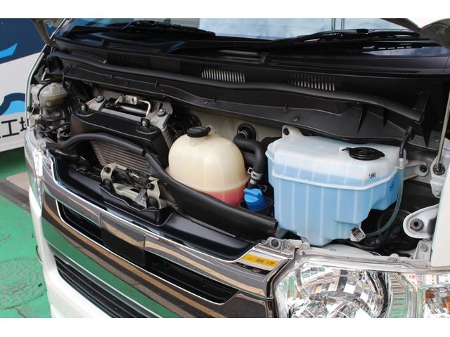 ハイエースバン スーパーGL 50TH アニバーサリーリミテッド フルセグナビ ETC ブルートゥース接続 ETC ハーフレザー ウッドハンドル リアスピーカー 100Vコンセント ドラレコ TRDフロントスポイラー 2.5インチローダウン バックカメラ(40枚目)