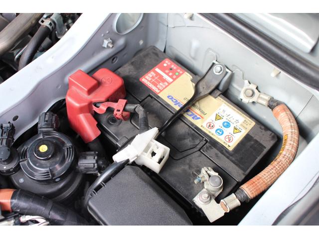 ハイエースバン スーパーGL 50TH アニバーサリーリミテッド フルセグナビ ETC ブルートゥース接続 ETC ハーフレザー ウッドハンドル リアスピーカー 100Vコンセント ドラレコ TRDフロントスポイラー 2.5インチローダウン バックカメラ(49枚目)