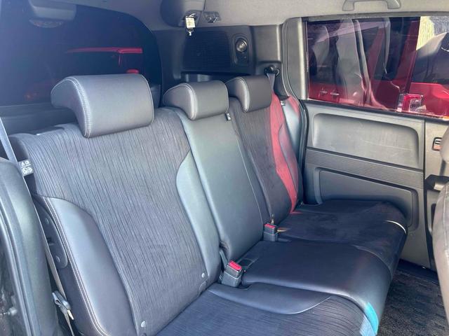 フリードスパイクハイブリッド ジャストセレクション ハイブリッド ETC バックカメラ ナビ TV 両側電動スライドドア オートクルーズコントロール オートライト HID スマートキー 電動格納ミラー CVT 盗難防止システム 衝突安全ボディ(11枚目)